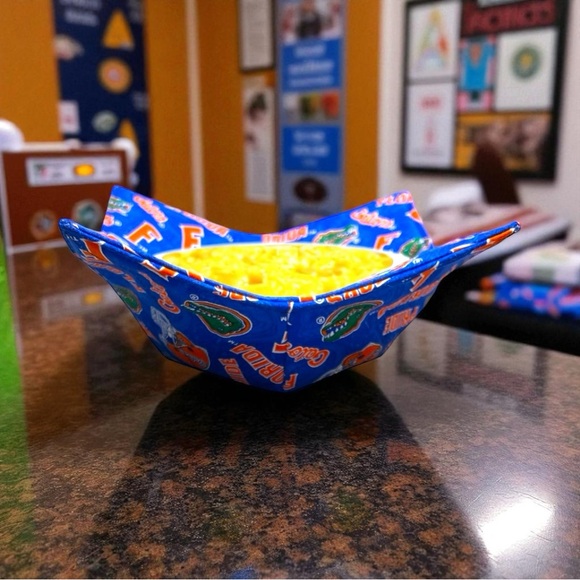 Hand Crafted Florida Gators Bowl Cozy Reversible Microwavable NCAA Team Fan Gift - Picture 9 of 14